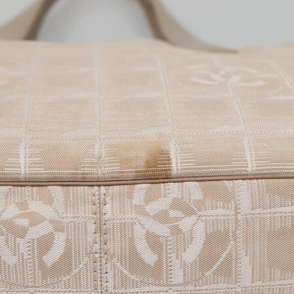 CHANEL New travel line Tote Bag Nylon Ivory CC Auth 129742 - Picture 9 of 16